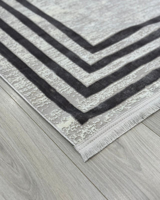 Rüya Çerçeve Desenli İnce Makine Halısı Gri