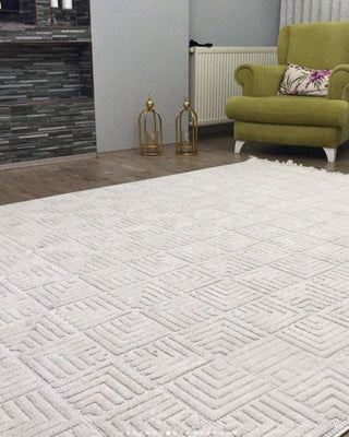 Defne Geometrik Desen Makine Halısı Bej