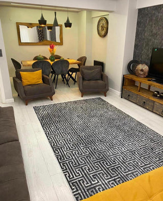 Tasarım Kilim Labirent Siyah
